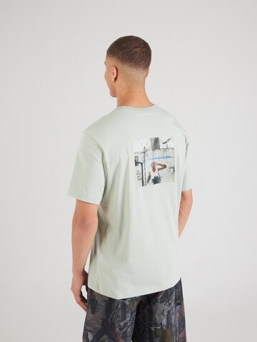 Champion Authentic Athletic Apparel Футболка в Зеленый: спереди
