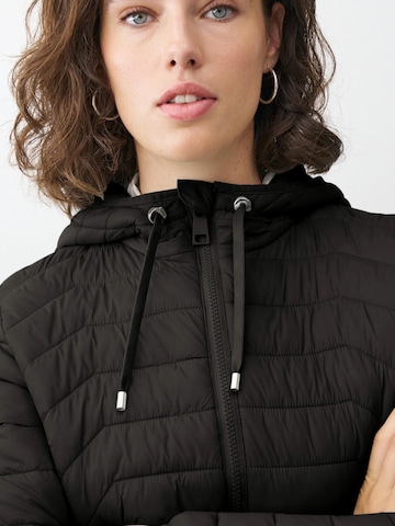 ONUA Between-Season Jacket 'Urban' in Black