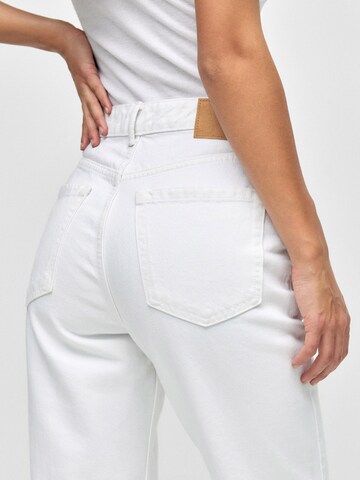 Regular Jean Pull&Bear en blanc