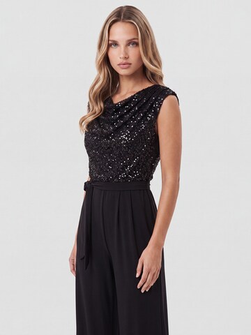 APART - Jumpsuit en negro