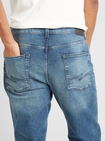 QS Regular Jeans i blå