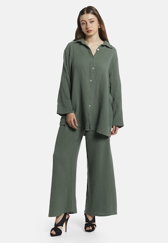 Elara Set in Grün: Vorderseite