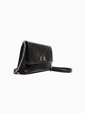 Bershka Crossbody Bag in Black: front