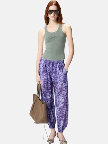 Haut 'PINKO CAIPIROSKA CANOTTA COSTINA RICAMO FILO 3D TOP' PINKO en vert