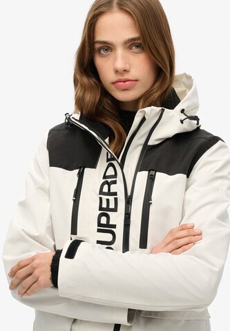 Superdry Jacke in Weiß