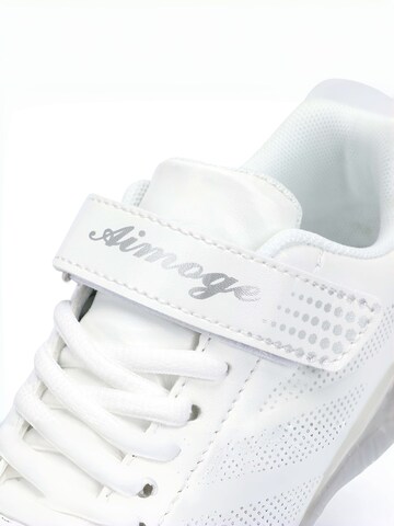HUSKSWARE Inline and Roller Skates in White
