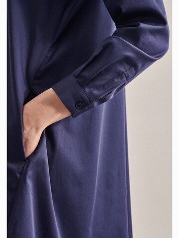 Robe-chemise 'Schwarze Rose' SEIDENSTICKER en bleu