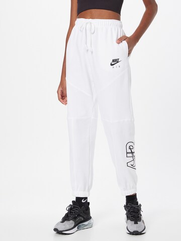 Nike Sportswear Tapered Broek 'Air' in Wit: voorkant