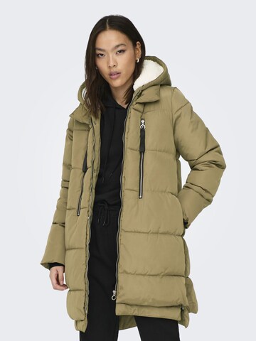 Manteau d’hiver ONLY en vert : devant