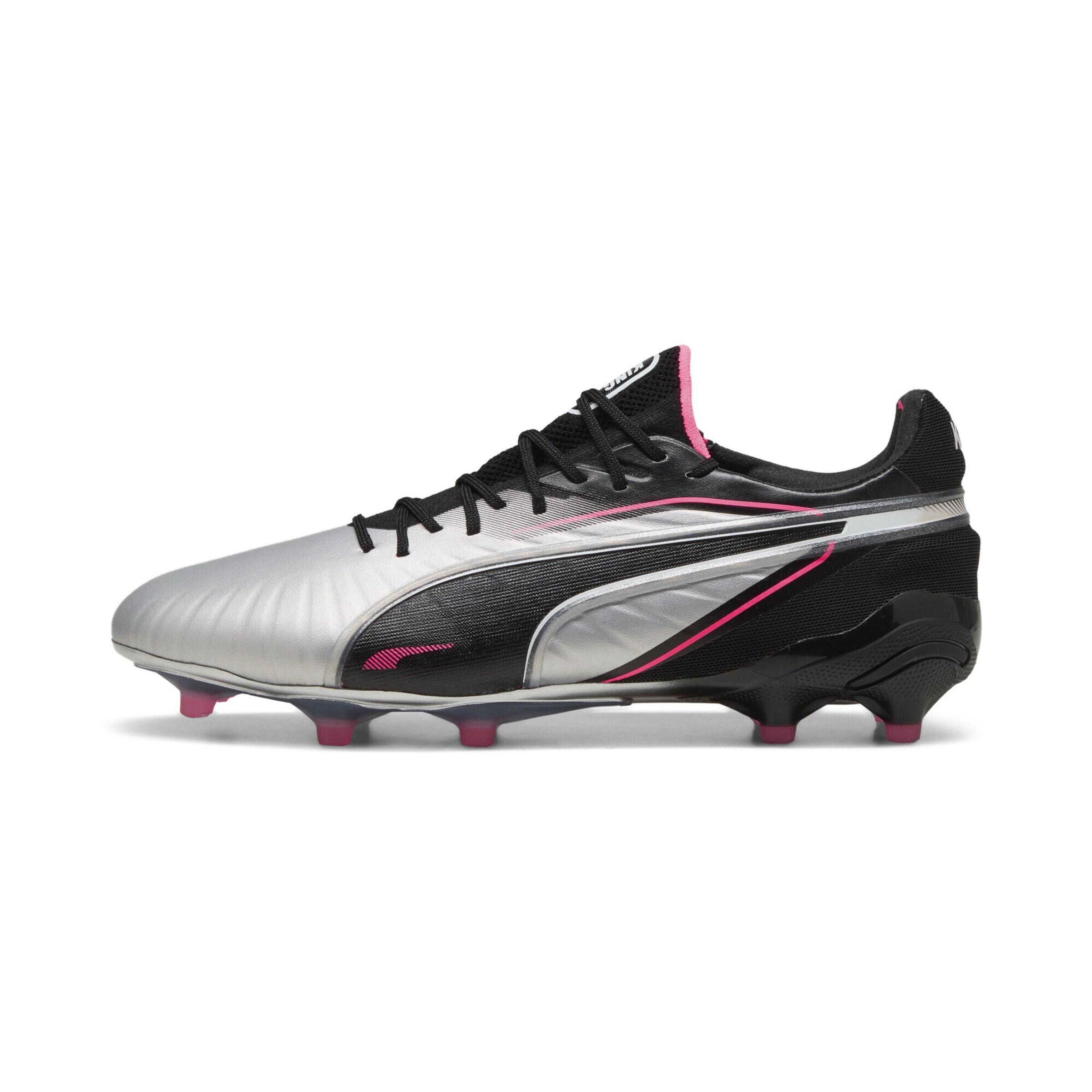 PUMA Soccer shoe 'King Ultimate' in Silver: front