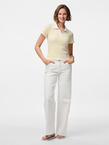 T-shirt 'PCJayjay' PIECES en jaune