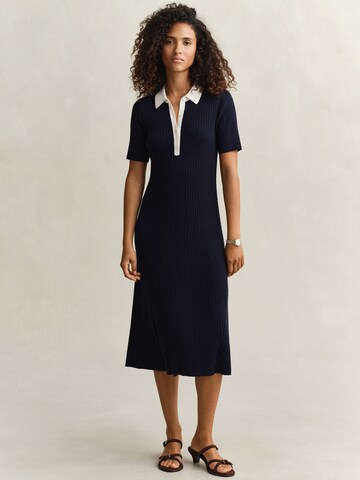 Rochie tricotat de la GANT pe albastru: față