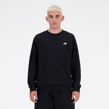 Sweat-shirt 'Essentials' new balance en noir : devant