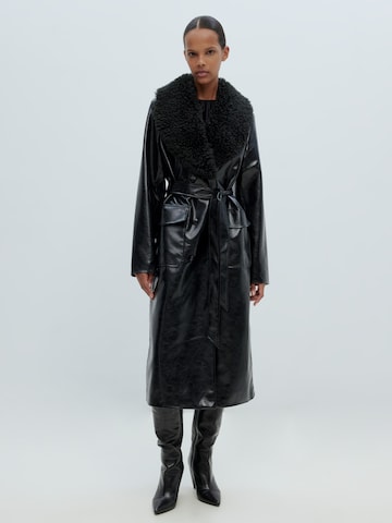 Manteau mi-saison 'Amia' EDITED en noir