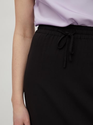 VILA Spódnica 'Lana' w kolorze czarny