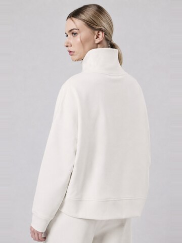 OWN Off With Nature - Sweatshirt 'Felpa Collo Alto Loose Fit in Interlock Off White' em branco