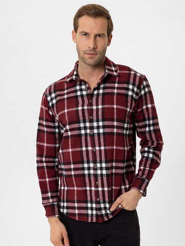 Moxx Paris - Ajuste regular Camisa 'Jules' en rojo: frente