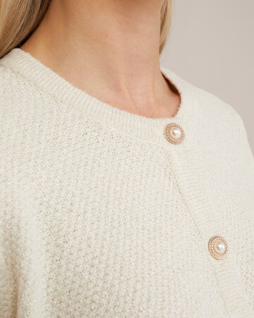 WE Fashion Strickjacke in Weiß