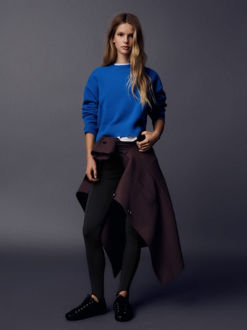 Bershka Svetr – modrá