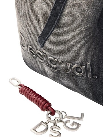 Desigual - Mochila 'BACK_HALF LOGO 26WAKD04' en negro
