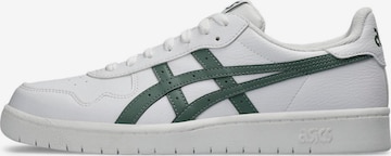 ASICS SportStyle Sneakers in White: front