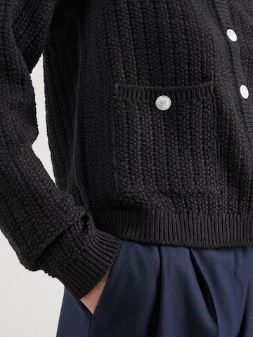 VERO MODA Neuletakki 'VMHARPER' värissä musta