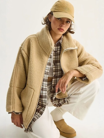 Cappotto invernale 'Puffer- und Daunenmäntel' di Bianco Lucci in beige: frontale