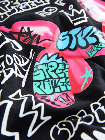 Next - Camiseta en negro