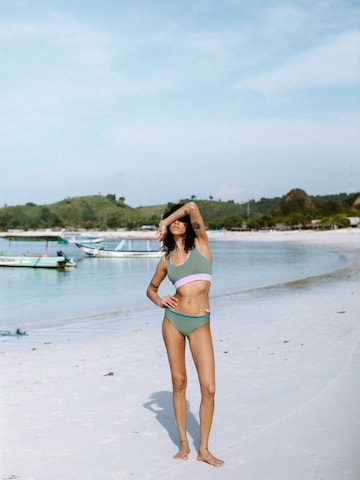 WALLIEN Sportbikinitop in Grün