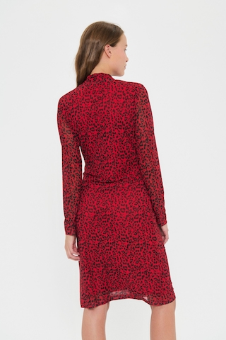 Robe 'MiggaSZ' SAINT TROPEZ en rouge