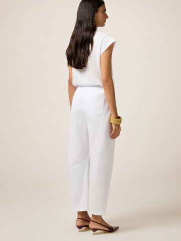 oltre Loose fit Trousers in White