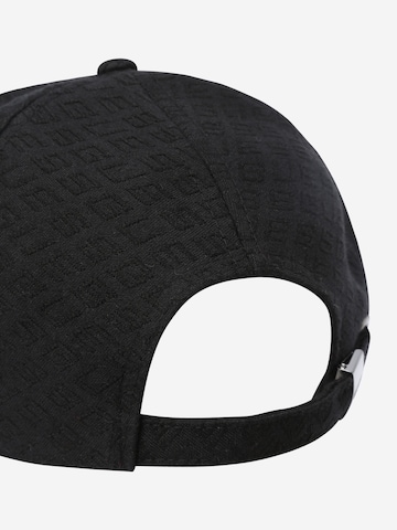 Casquette GUESS en noir