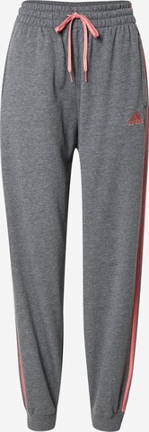 ADIDAS SPORTSWEAR - Pantalón deportivo 'Essentials Studio Lounge 3-Stripes' en gris: frente