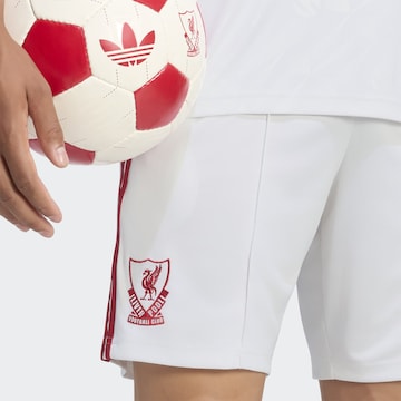 regular Pantaloni sportivi 'FC Liverpool 26/27' di ADIDAS PERFORMANCE in bianco
