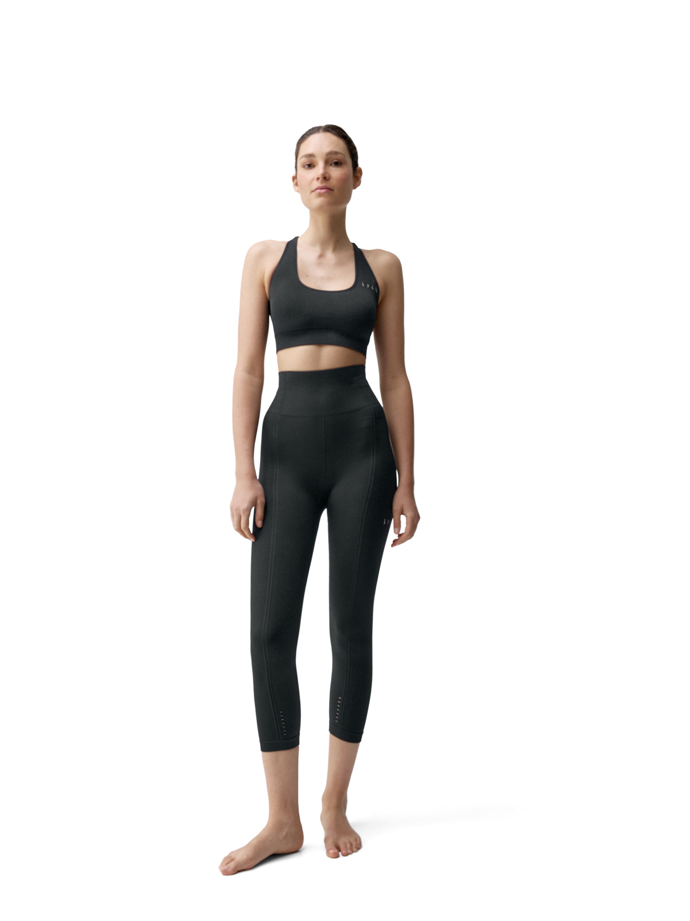Born Living Yoga Sporttop in Zwart