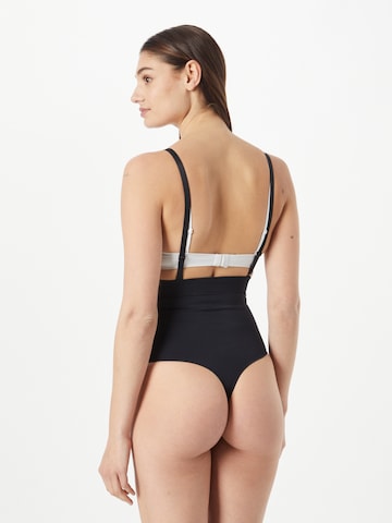 Hunkemöller - Cueca modeladora em preto