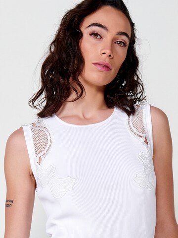 KOROSHI Top in Wit