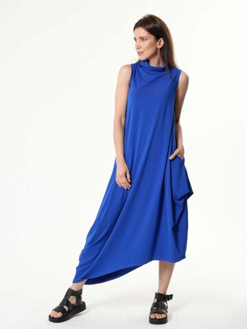 Metamorphoza Jurk in Blauw: voorkant