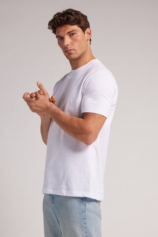 IUMAN Intimissimi Uomo Shirt in White