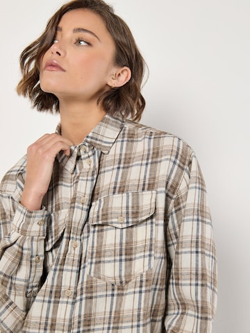 Apricot Cropped Check Shirt ' ' in Beige