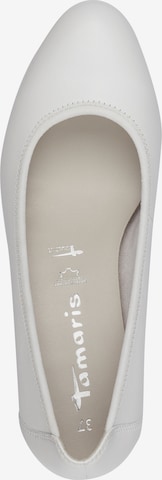 TAMARIS Pumps in White