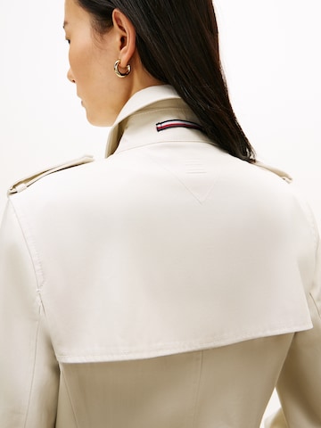 TOMMY HILFIGER Välikausitakki värissä beige