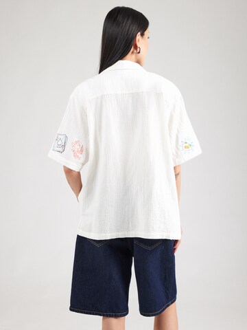 Chemisier TOPSHOP en blanc