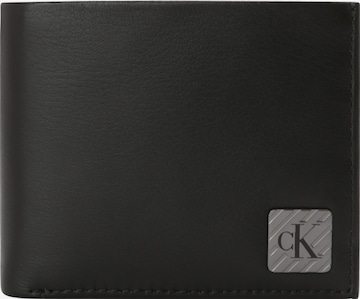 Calvin Klein Jeans Wallet in Black: front