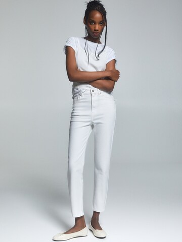 Pull&Bear Regular Jeans in White