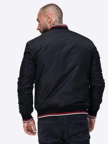 LONSDALE Φθινοπωρινό και ανοιξιάτικο μπουφάν 'Carey' σε μαύρο