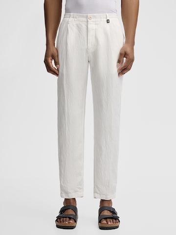 Regular Pantalon chino 'Lui' STRELLSON en blanc : devant