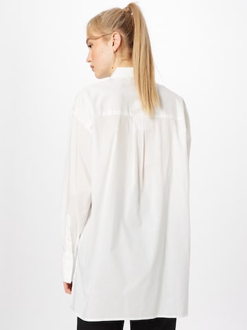 Gina Tricot - Blusa 'Aliette' em branco