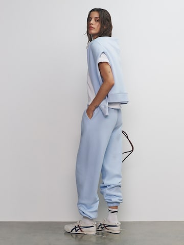 The Set Tapered Hose in Blau