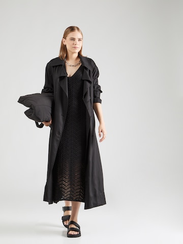 Robes en maille Bianco Lucci en noir